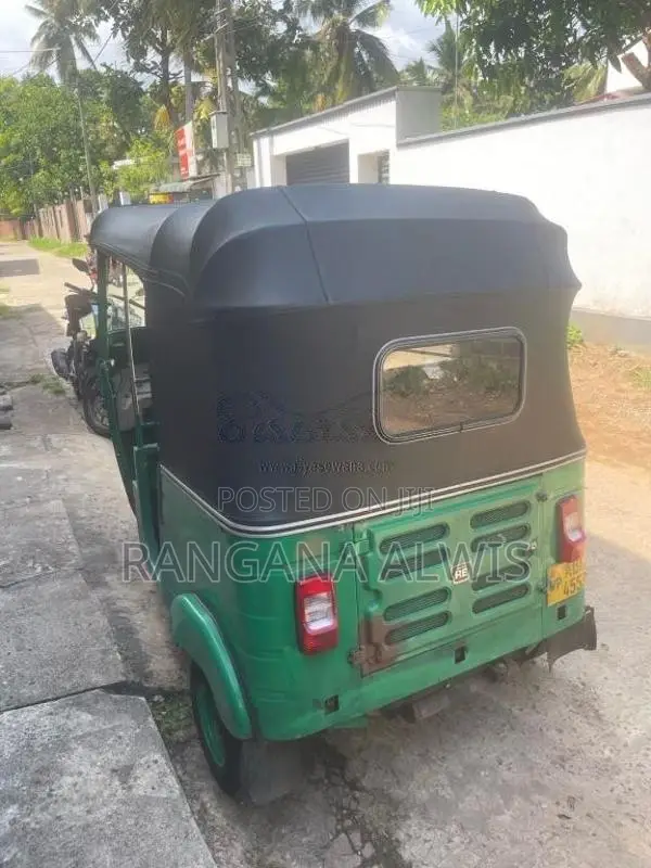 Bajaj RE 2016 Three Wheel (Used)