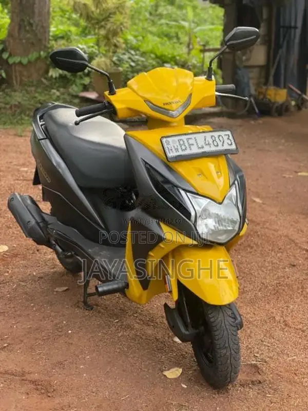 Honda Dio 2017 Motorbike (Used)