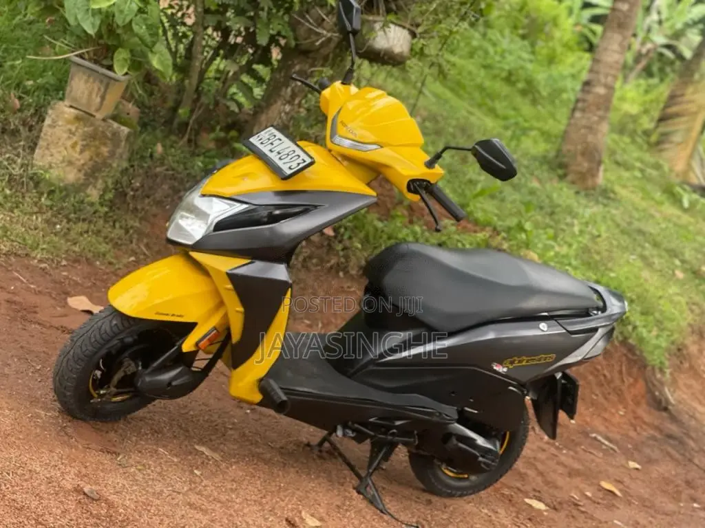 Honda Dio 2017 Motorbike (Used)