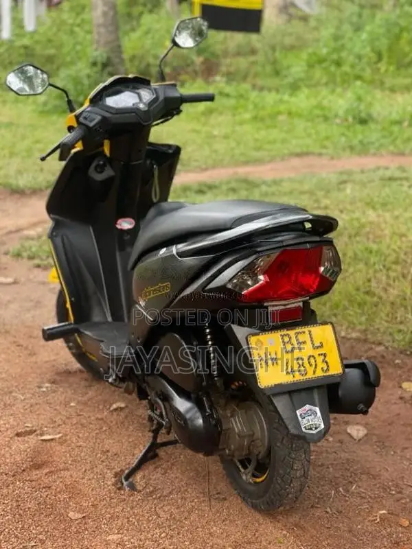 Honda Dio 2017 Motorbike (Used)