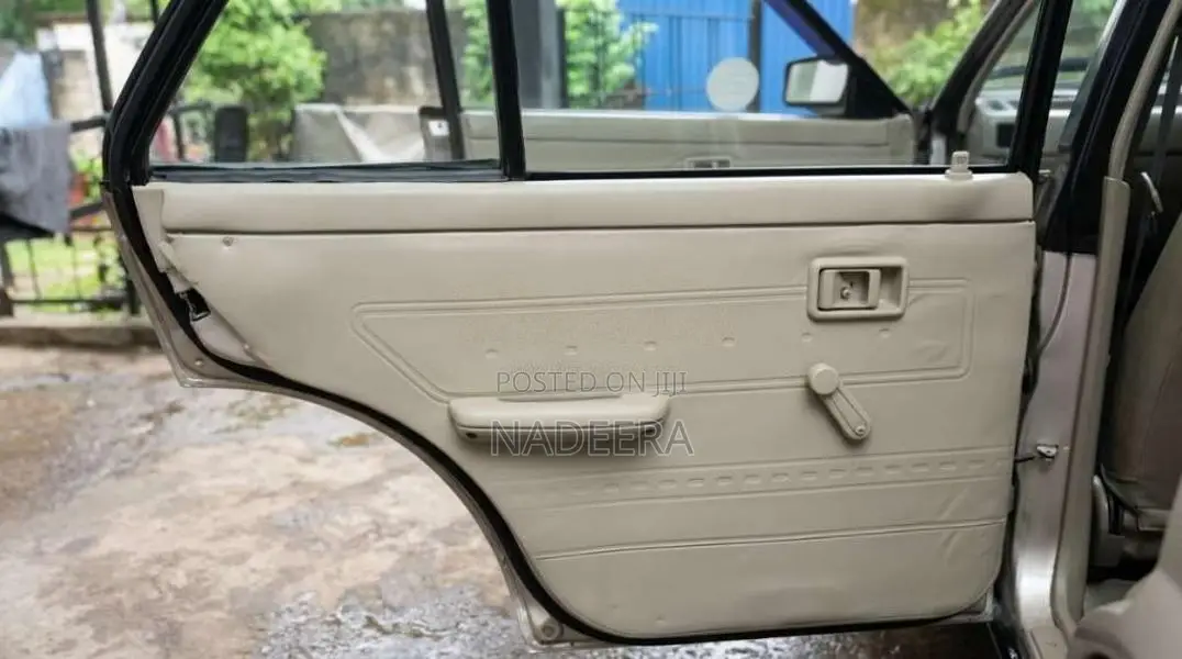 Nissan B11 Sunny 1984 Car (Used)
