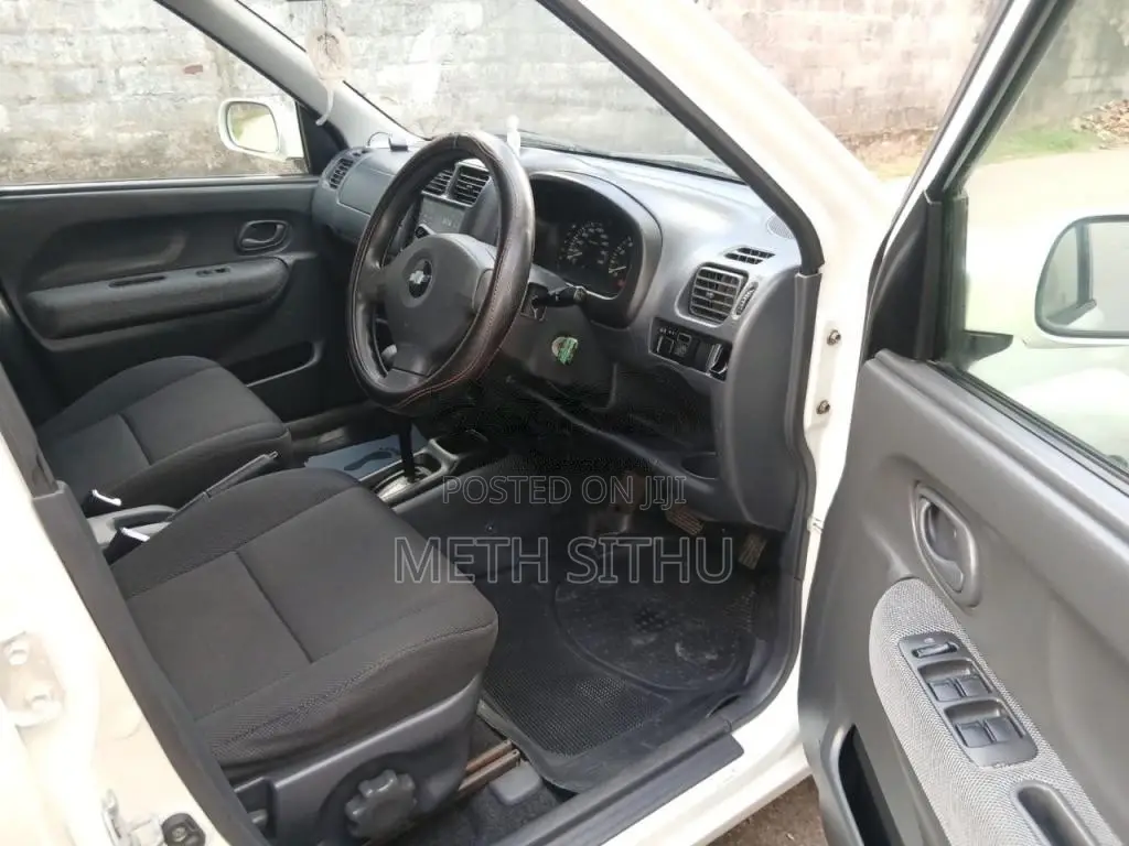 Chevrolet Cruze 2005 Car (Used)