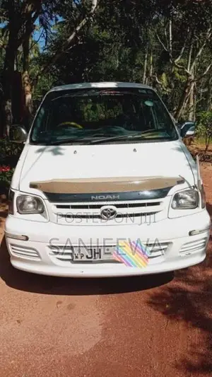 Toyota Kr 42 2000 Van (Used)