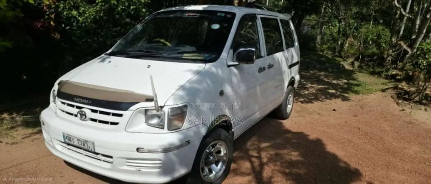 Toyota Kr 42 2000 Van (Used)