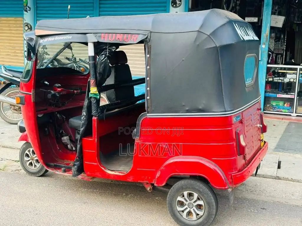 Bajaj 2 Stroke 2002 Three Wheel (Used)