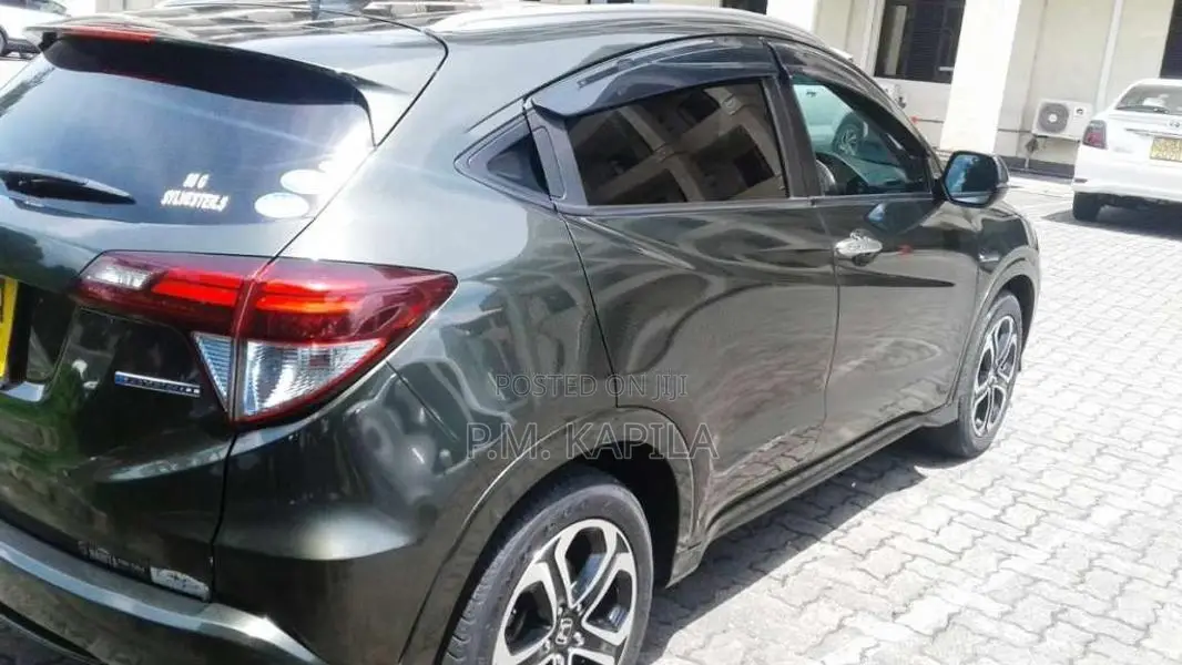 Honda Vezel 2014 SUV (Used)