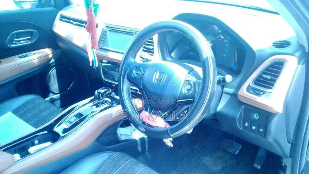 Honda Vezel 2014 SUV (Used)