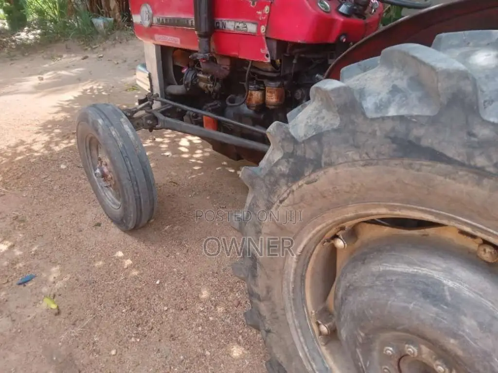 Massey-Ferguson 135 1978 Tractor (Used)