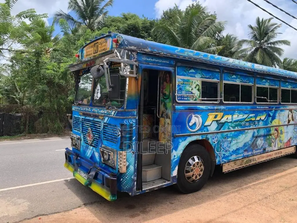 Ashok-Leyland Viking 2010 Bus (Used)