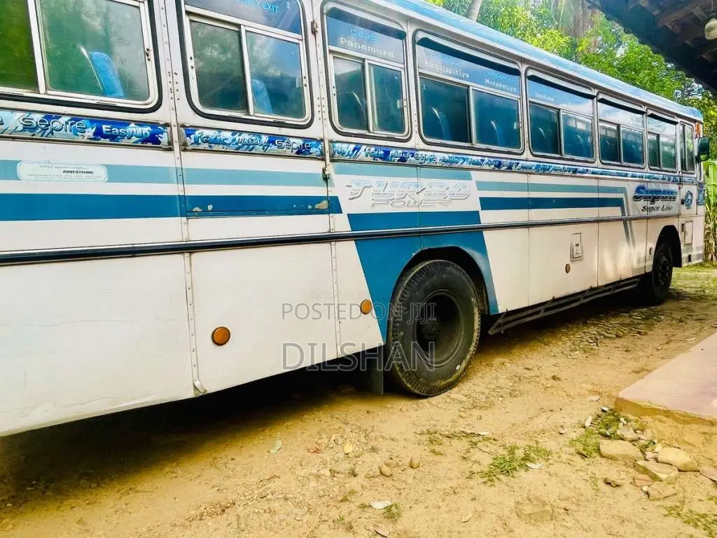 Ashok-Leyland Turbo 2011 Bus (Used)