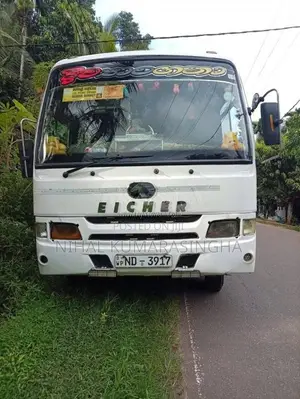 Eicher Skyline 2018 Bus (Used)