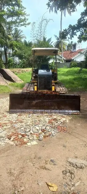 Mitsubishi Bd-2J Dozer 2015 Heavy-Duty (Used)