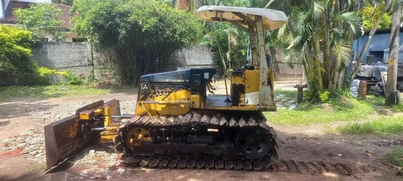 Mitsubishi Bd-2J Dozer 2015 Heavy-Duty (Used)