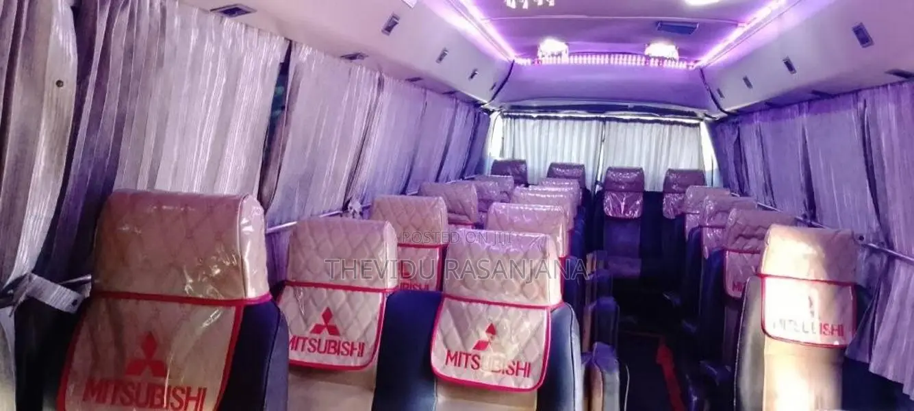 Mitsubishi Baby Rosa 1989 Bus (Used)