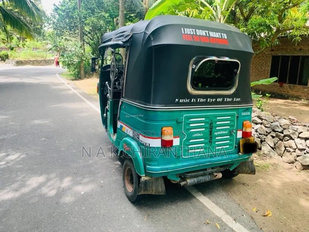 Bajaj RE 2011 Three Wheel (Used)