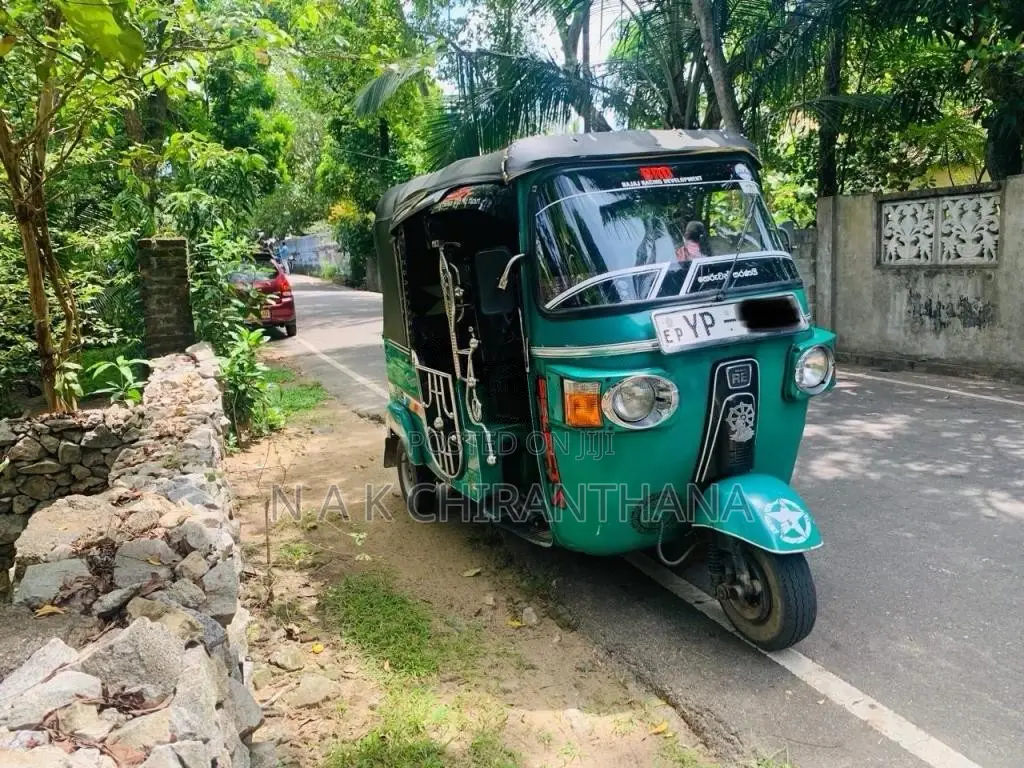 Bajaj RE 2011 Three Wheel (Used)