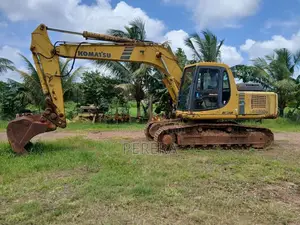 Komatsu PC200 2004 Heavy-Duty (Used)
