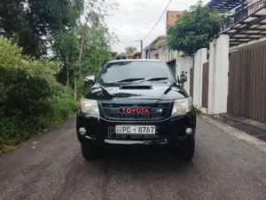 Toyota Hilux 2007 Pickup (Used)