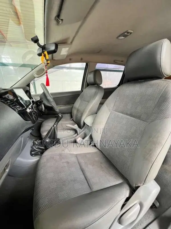 Toyota Hilux 2007 Pickup (Used)