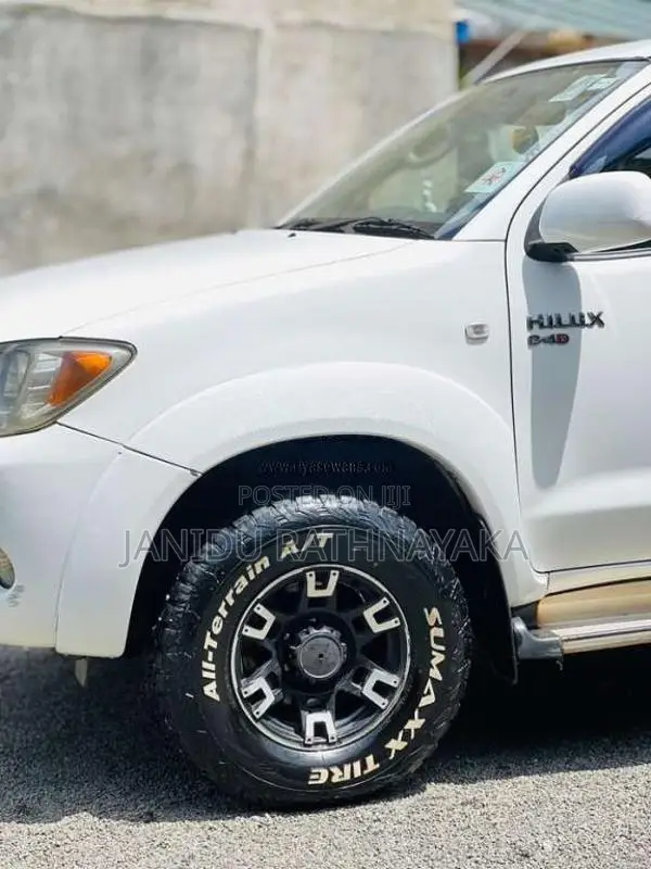 Toyota Hilux 2007 Pickup (Used)