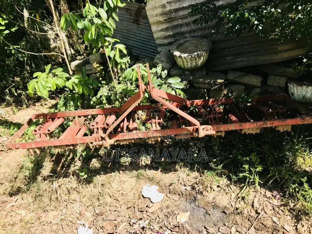 TAFE 270X 1998 Tractor (Used)