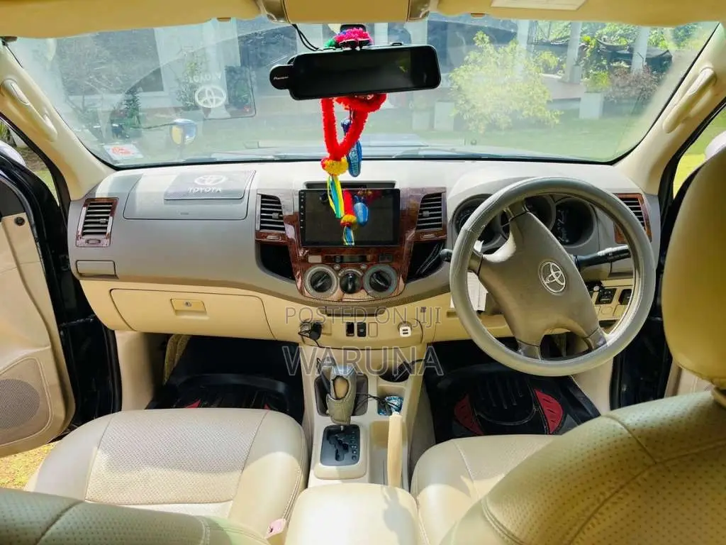 Toyota Hilux Vigo G 2008 Pickup (Used)