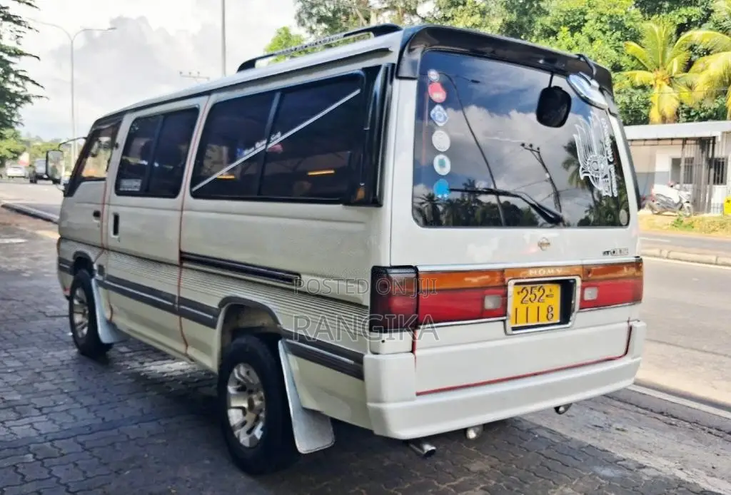 Nissan Caravan Long 1994 Van (Used)