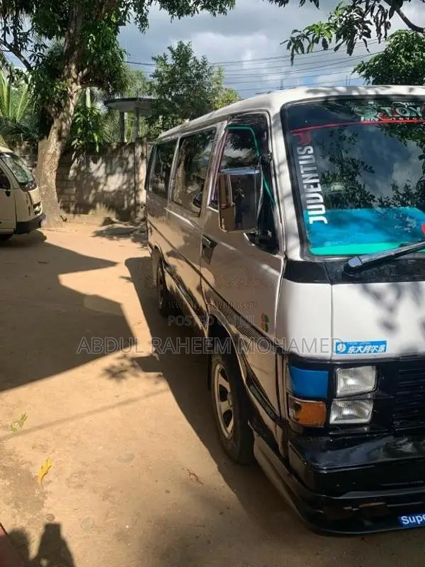 Toyota LH61 1985 Van (Used)