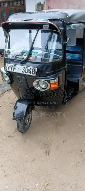Bajaj RE 2011 Three Wheel (Used)