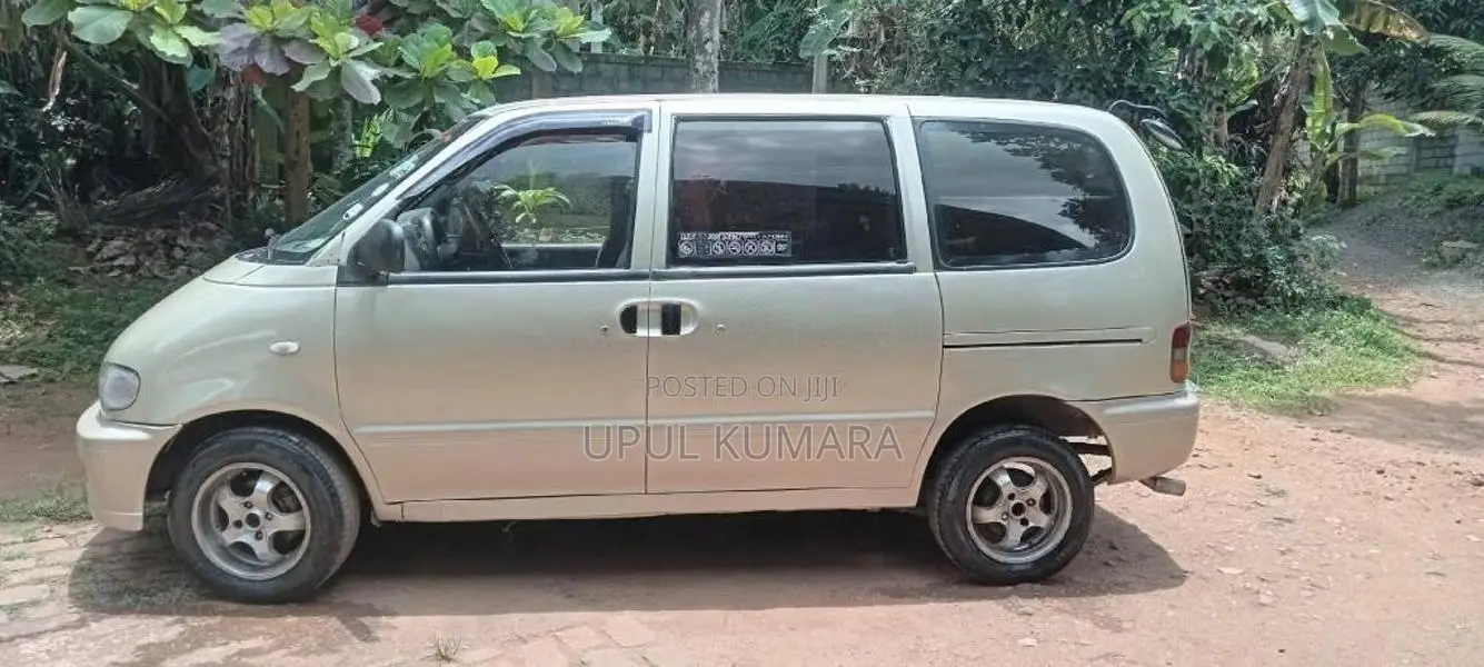 Nissan Serena 1991 Van (Used)