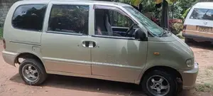 Nissan Serena 1991 Van (Used)
