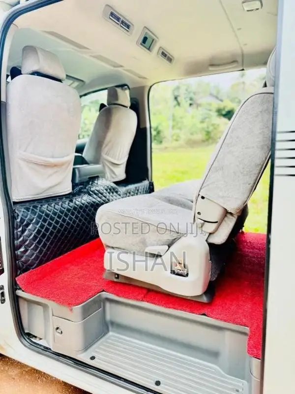 Nissan NV350 Premium GX 2015 Van (Used)