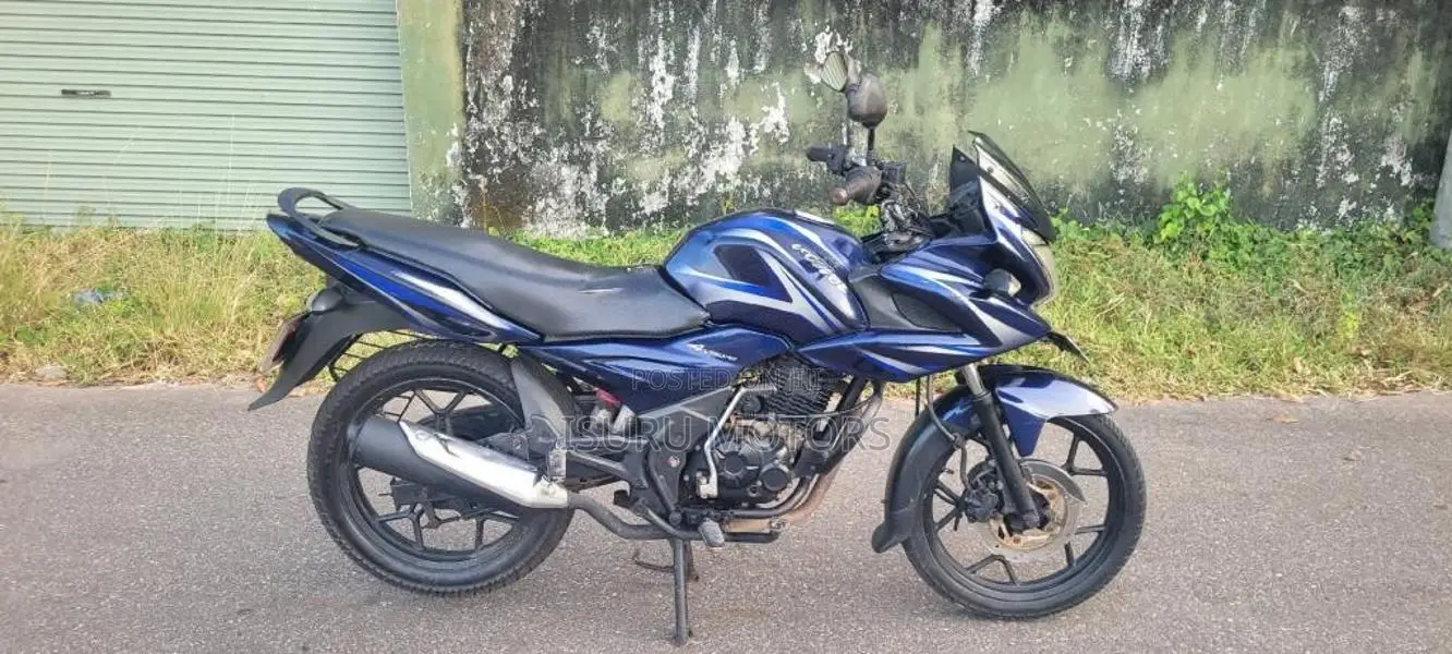 Bajaj Discover 2015 Motorbike (Used)