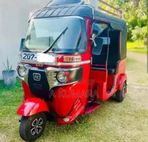 Bajaj 2 stroke 2000 Three Wheel (Used)