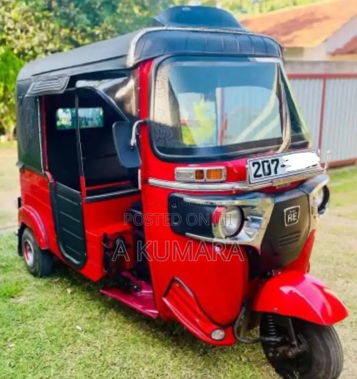 Bajaj 2 stroke 2000 Three Wheel (Used)