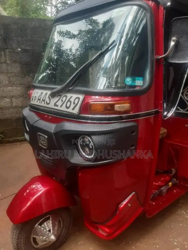 Bajaj RE 2014 Three Wheel (Used)