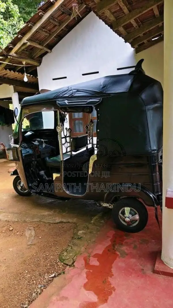 Bajaj RE 2014 Three Wheel (Used)