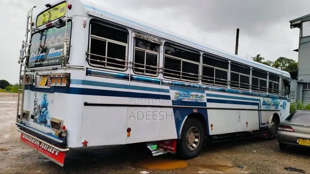 Ashok-Leyland Viking 2014 Bus (Used)