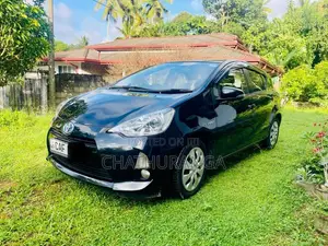 Toyota Aqua 2015 Car (Used)