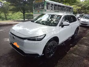Honda Vezel Premium 2025 SUV (Used)