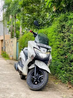 Suzuki BURGMAN 2019 Motorbike (Used)
