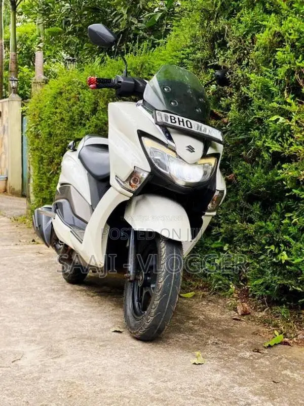 Suzuki BURGMAN 2019 Motorbike (Used)
