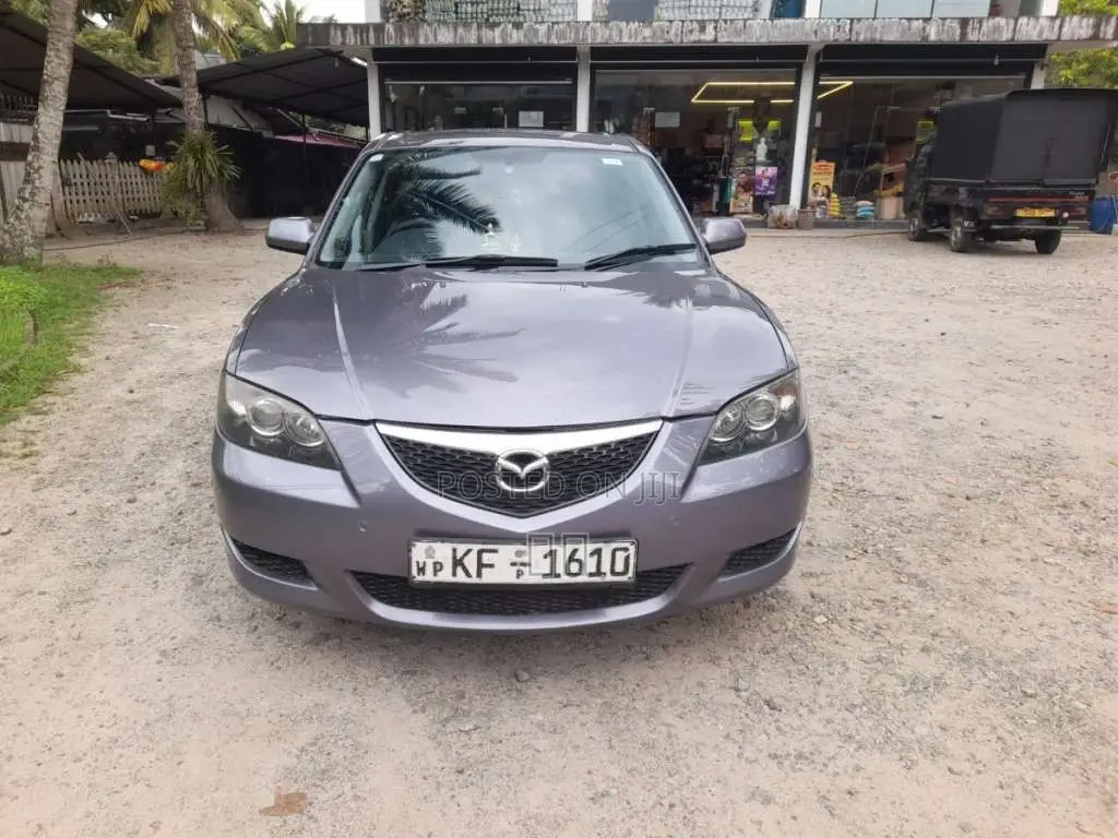 Mazda AXELA 2004 Car (Used)