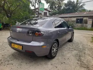 Mazda AXELA 2004 Car (Used)