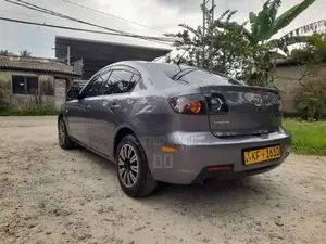 Mazda AXELA 2004 Car (Used)