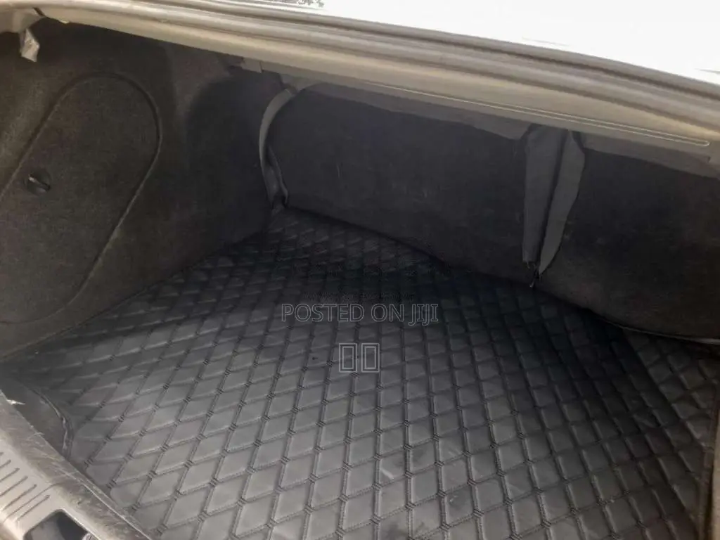 Mazda AXELA 2004 Car (Used)