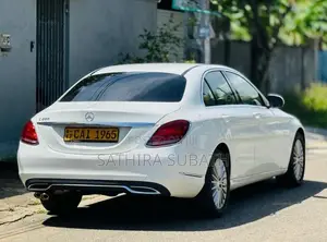 Mercedes-Benz C180 2015 Car (Used)