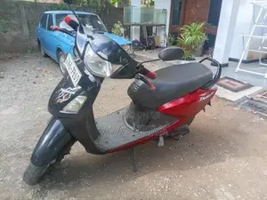 Hero-Honda Pleasure 2012 Motorbike (Used)