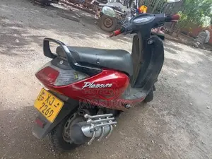 Hero-Honda Pleasure 2012 Motorbike (Used)