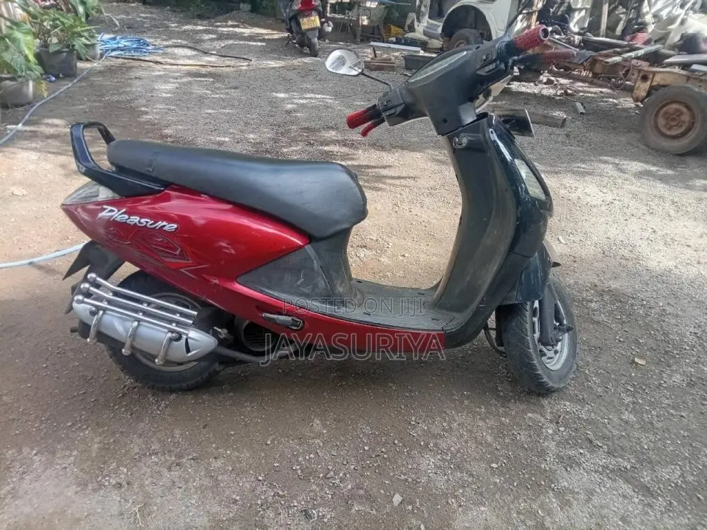 Hero-Honda Pleasure 2012 Motorbike (Used)